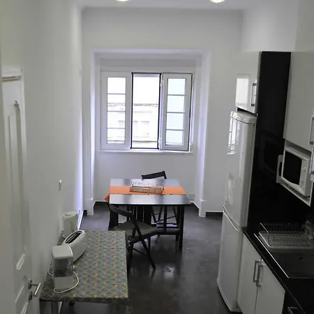 Daire Charming Flat In Historical Center Lisboa